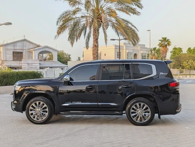 Toyota Land Cruiser GXR 2017 Facelifted 2025 With Interior and Exterior | GCC Specs | V6 Engine |-17