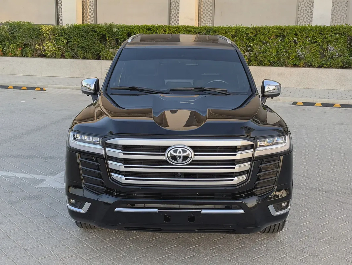 Toyota Land Cruiser GXR 2017 Facelifted 2025 With Interior and Exterior | GCC Specs | V6 Engine |