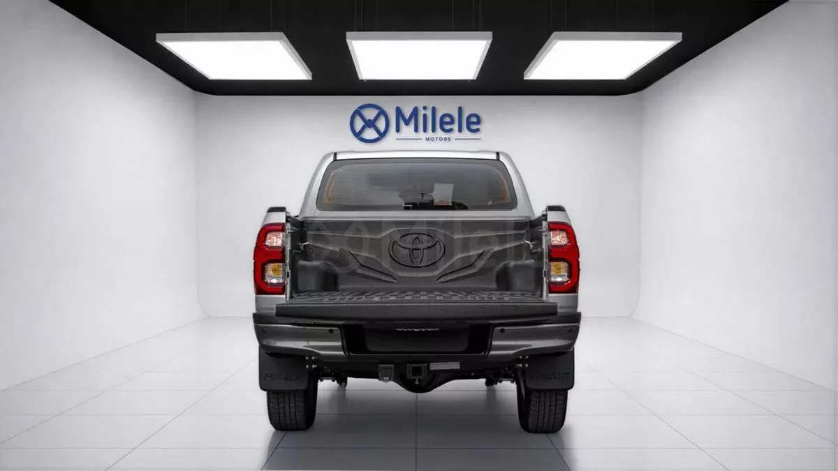 Toyota Hilux TOYOTA HILUX DC MHEV | 2-YEAR WARRANTY + SERVICE AVAILABLE | 0% DOWNPAYMENT (BA-12-12