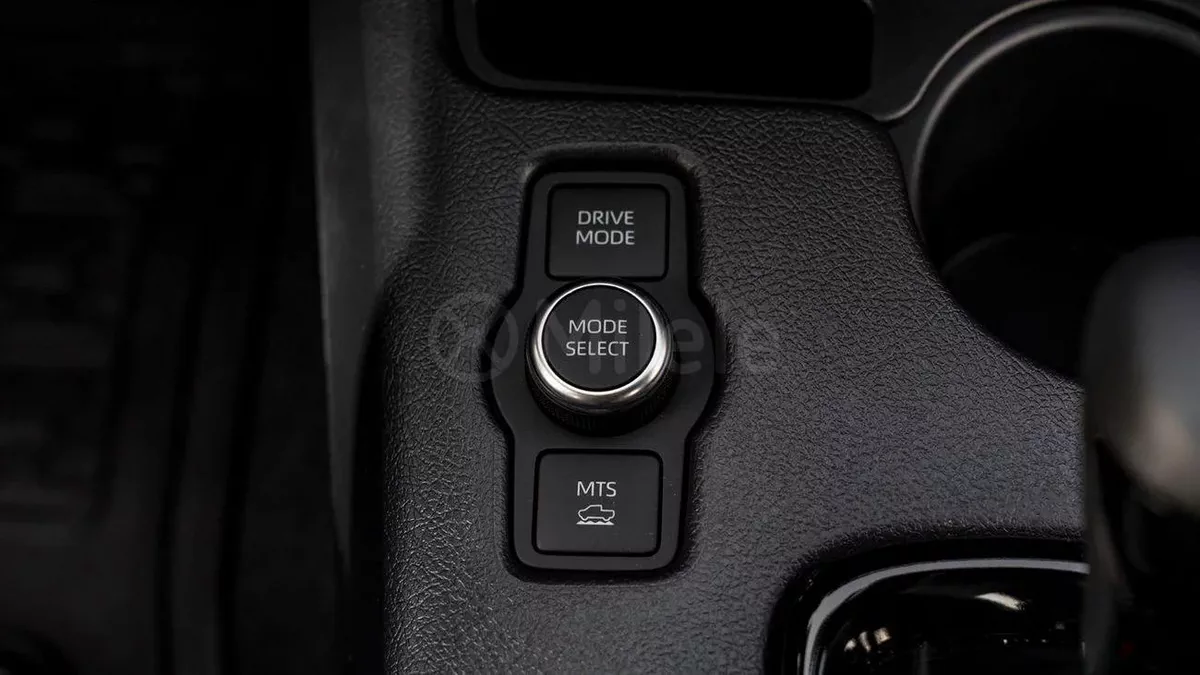 Toyota Hilux TOYOTA HILUX DC MHEV | 2-YEAR WARRANTY + SERVICE AVAILABLE | 0% DOWNPAYMENT (BA-6-6