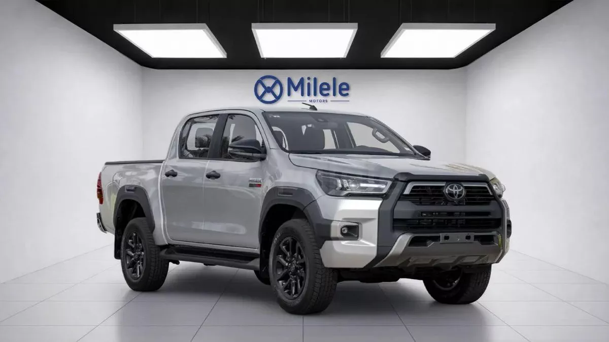 Toyota Hilux TOYOTA HILUX DC MHEV | 2-YEAR WARRANTY + SERVICE AVAILABLE | 0% DOWNPAYMENT (BA