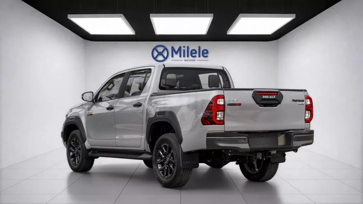 Toyota Hilux TOYOTA HILUX DC MHEV | 2-YEAR WARRANTY + SERVICE AVAILABLE | 0% DOWNPAYMENT (BA-13-13