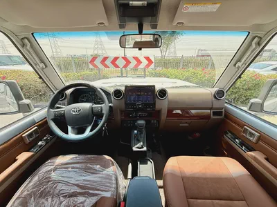 Toyota LC 71 4.0L AT Full Option 2026 | GCC Specs-13