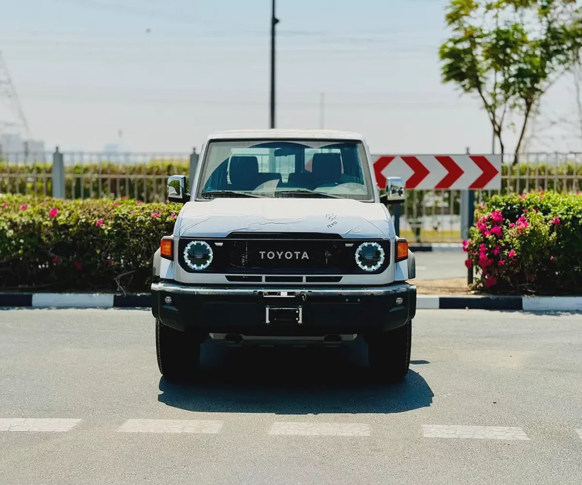 Toyota LC 71 4.0L AT Full Option 2026 | GCC Specs-1-1