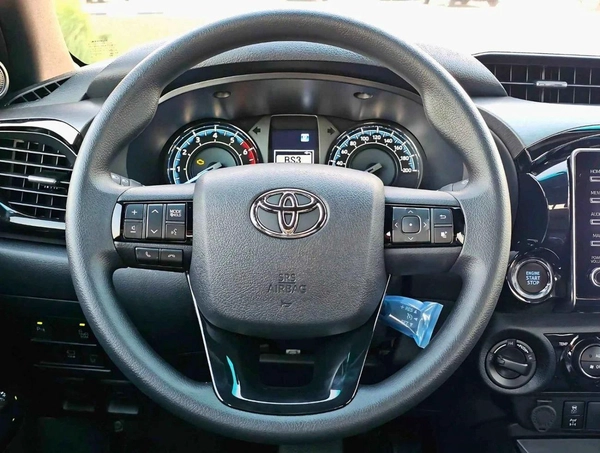 Toyota Hilux ADVENTURE  | PUSH START | 360 CAMERA | 18 AWHEELS WITH ROLL BAR | AUTO A.C (CODE #