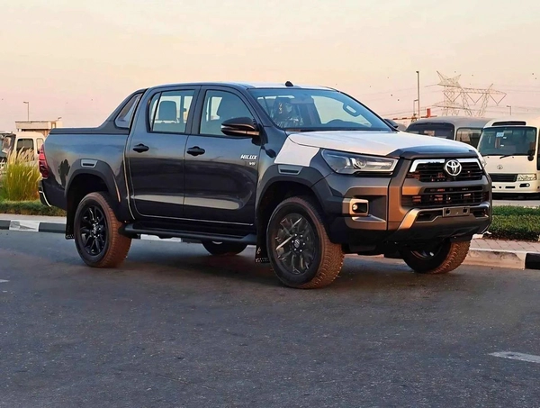 Toyota Hilux ADVENTURE  | PUSH START | 360 CAMERA | 18 AWHEELS WITH ROLL BAR | AUTO A.C (CODE #