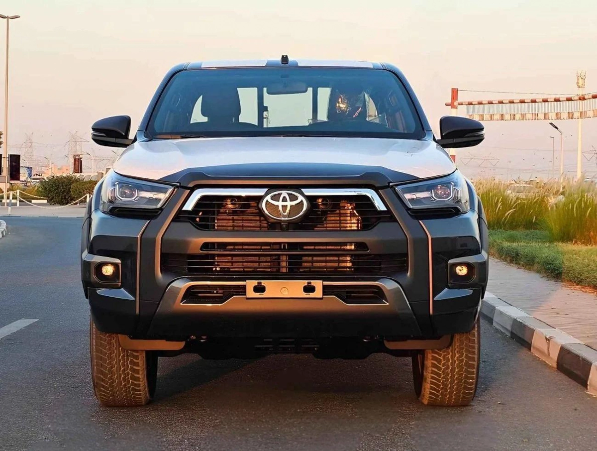 Toyota Hilux ADVENTURE  | PUSH START | 360 CAMERA | 18 AWHEELS WITH ROLL BAR | AUTO A.C (CODE #-7-7