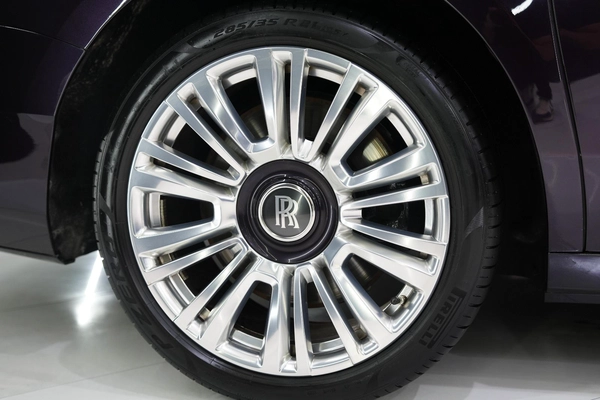 Rolls-Royce Ghost EWB 2024