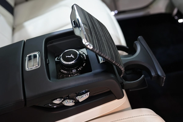Rolls-Royce Ghost EWB 2024