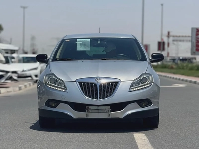 LANCIA DELTA | 2010 | 1.6 Liter | SILVER | CLEAN CAR FRESH JAPAN IMPORT-2