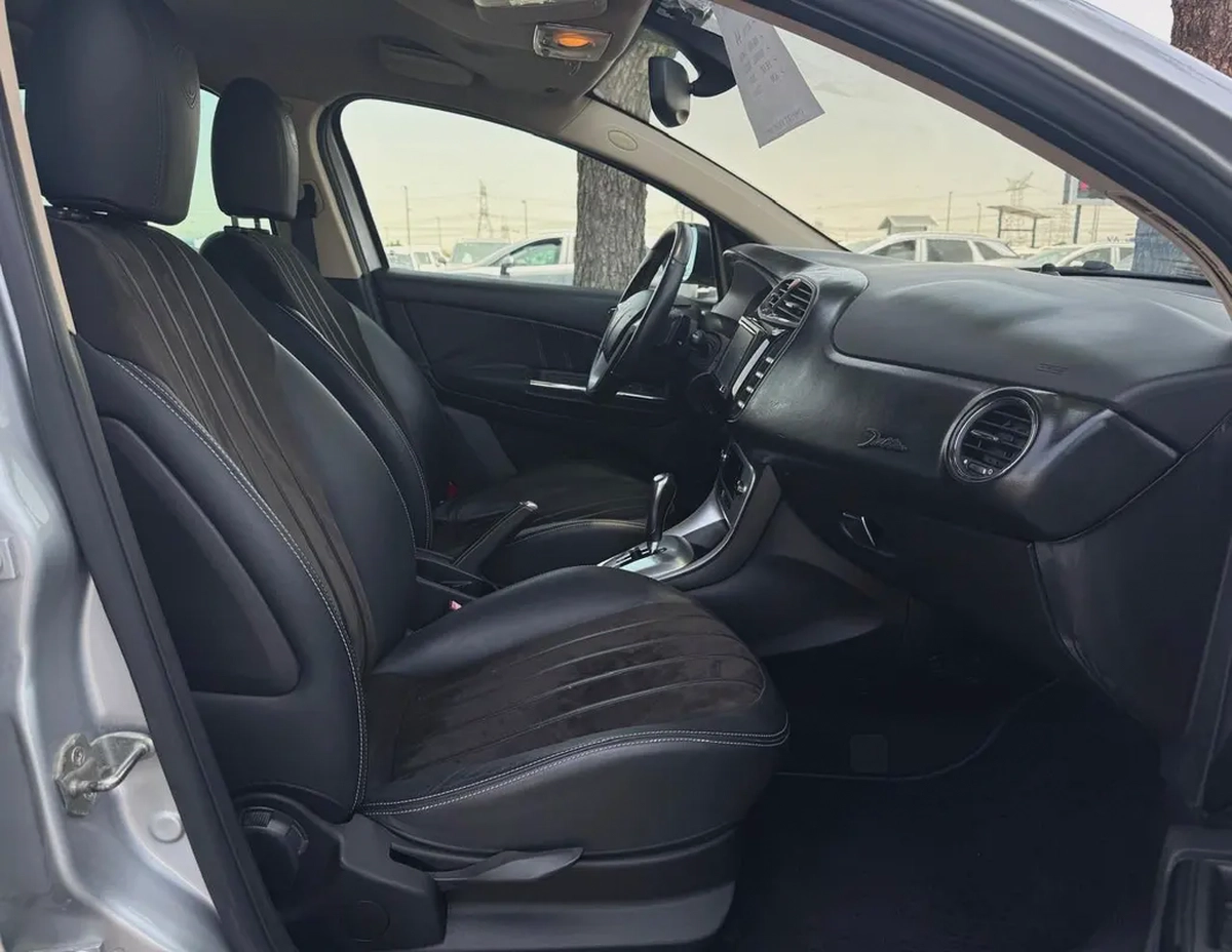 LANCIA DELTA | 2010 | 1.6 Liter | SILVER | CLEAN CAR FRESH JAPAN IMPORT-11-11