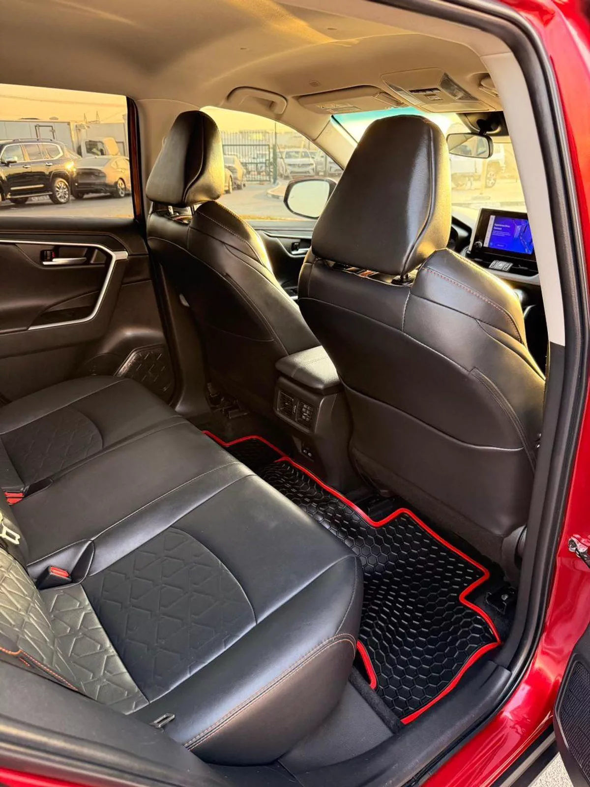 Toyota RAV4 ADVENTURE 2.5L Adventure 2023-15-0