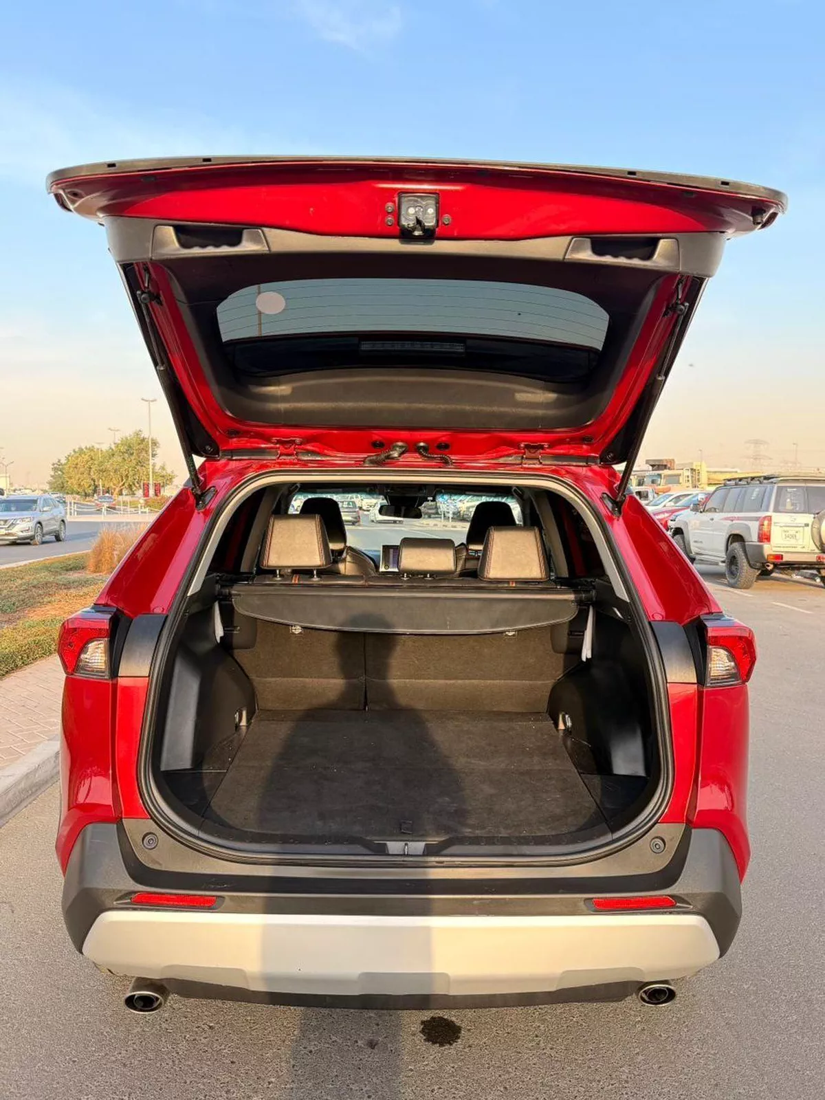 Toyota RAV4 ADVENTURE 2.5L Adventure 2023-24-0