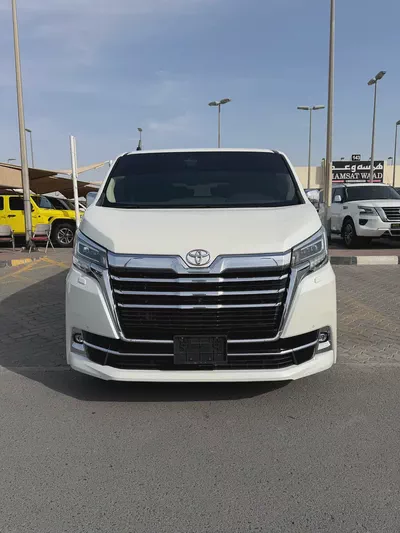 2023 Toyota Granvia Premium GCC Specs-0