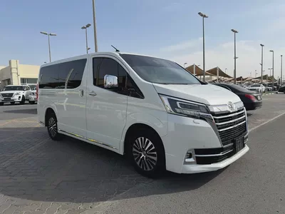 2023 Toyota Granvia Premium GCC Specs-1