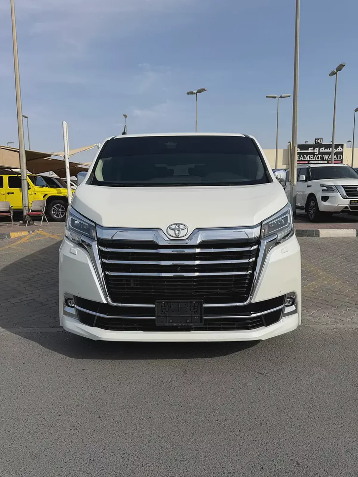 2023 Toyota Granvia Premium GCC Specs