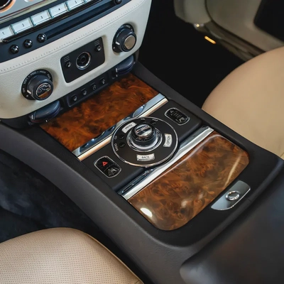 ROLLS ROYCE GHOST  2010  GCC DONE ONLY 30,000KM-17