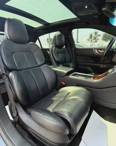 2018 Lincoln Continental Reserve GCC Specs-11