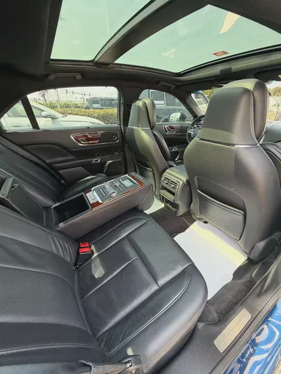 2018 Lincoln Continental Reserve GCC Specs-13