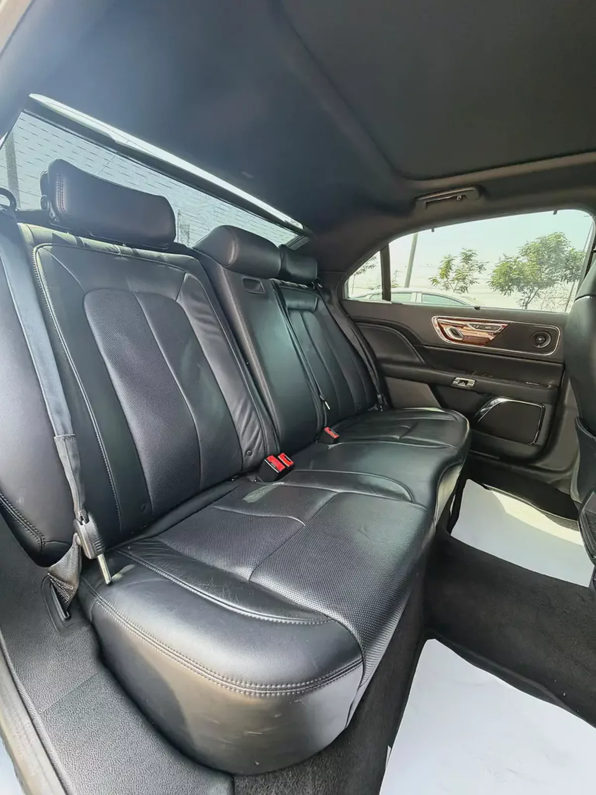 2018 Lincoln Continental Reserve GCC Specs-15-15