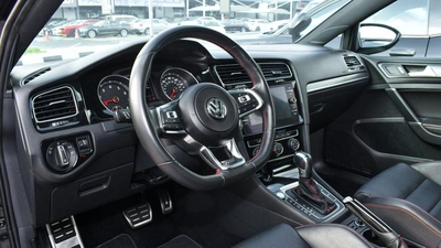 Volkswagen Golf GTI-3