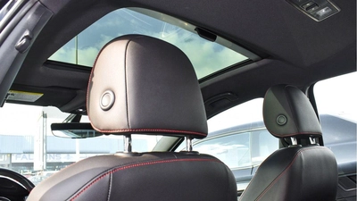 Volkswagen Golf GTI-7