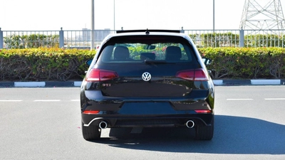 Volkswagen Golf GTI-13