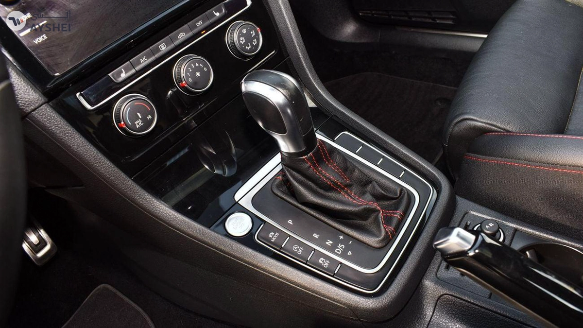 Volkswagen Golf GTI-9-9