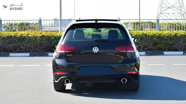 Volkswagen Golf GTI