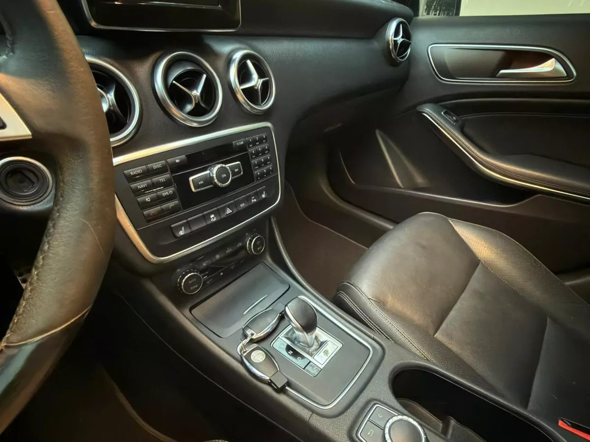 Gulf Specs 2014 MERCEDES A45 AMG 4-Matic 2.0Litre 4-Cylinder Turbo-Charged-9-9