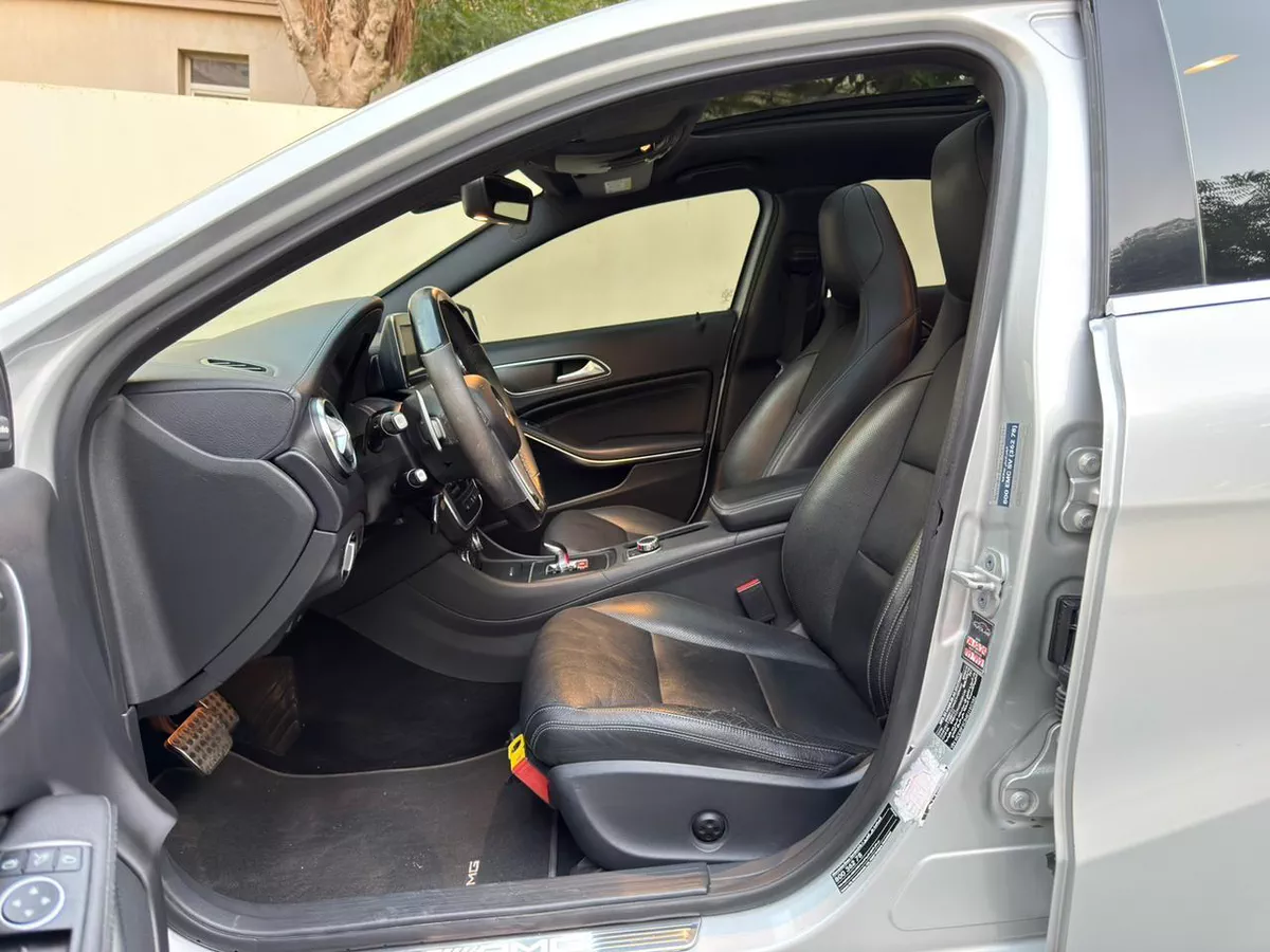 Gulf Specs 2014 MERCEDES A45 AMG 4-Matic 2.0Litre 4-Cylinder Turbo-Charged-7-7