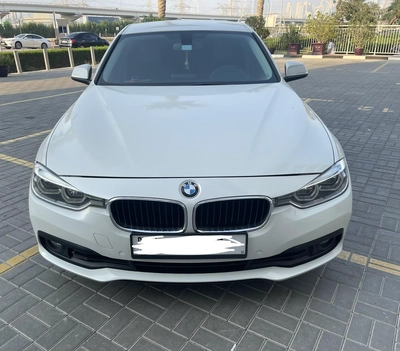 BMW 318i – 2016 1.5 Turbo GCC-3