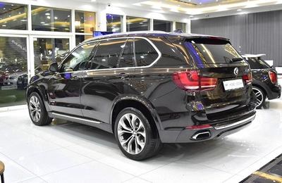 BMW X5 xDrive50i ( 2014 Model ) in Brown Color GCC Specs-11