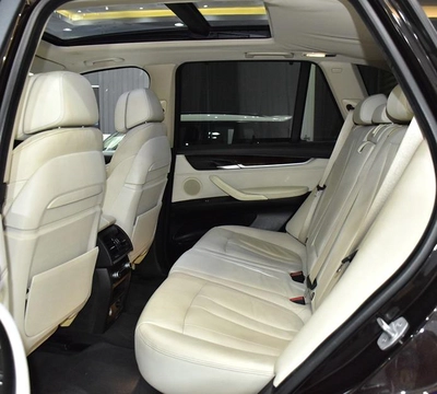 BMW X5 xDrive50i ( 2014 Model ) in Brown Color GCC Specs-13