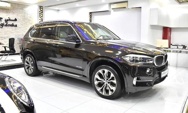 BMW X5 xDrive50i ( 2014 Model ) in Brown Color GCC Specs