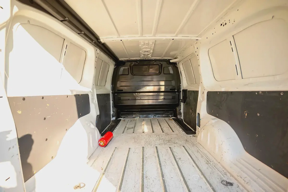 Peugeot Expert | Delivery Van | Automatic | GCC Specs | Ref#P02082-6-6
