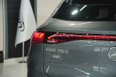 2023 Mercedes-Benz EQE 350 4MATIC | GCC Specs | Low Mileage-2