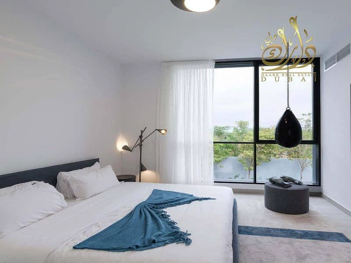 ""4BR+Maid Townhouse--5% DP--40/60 PP""-7-7