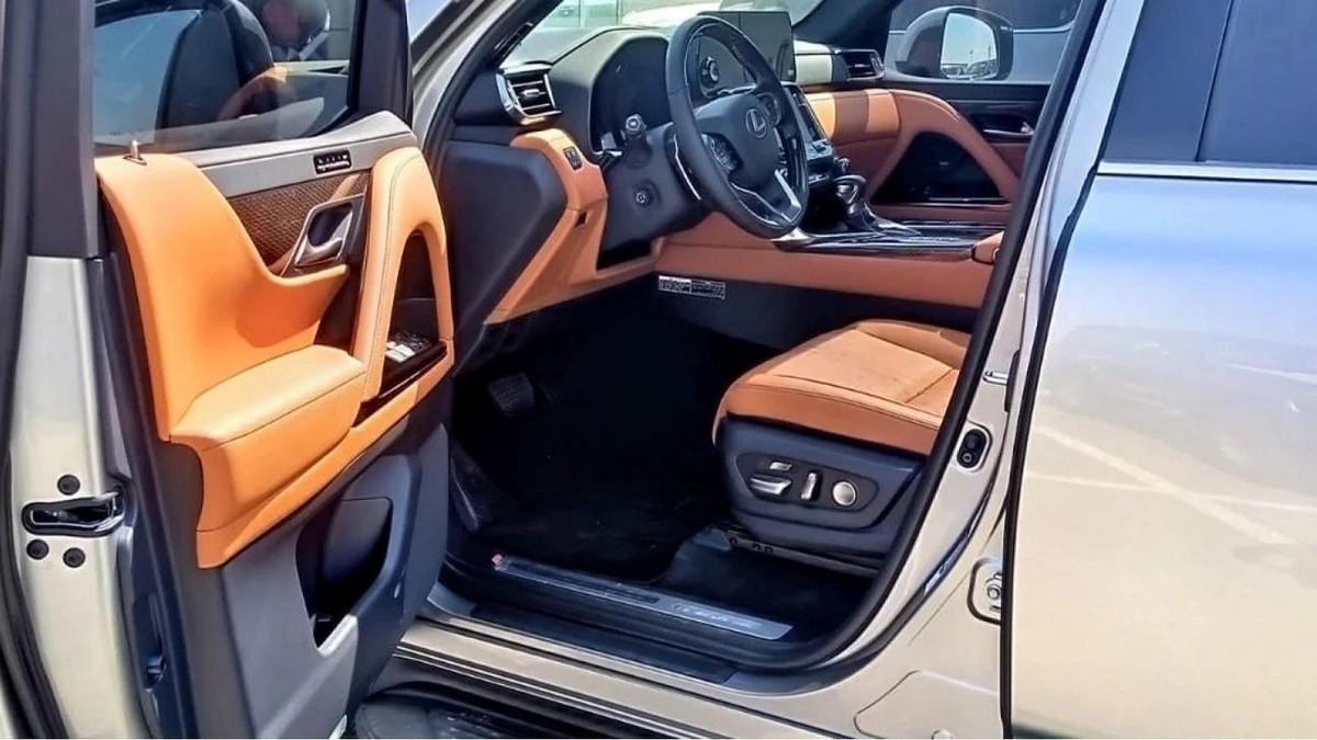 Lexus LX600 LEXUS LX 600 VIP LAUNCH EDITION
