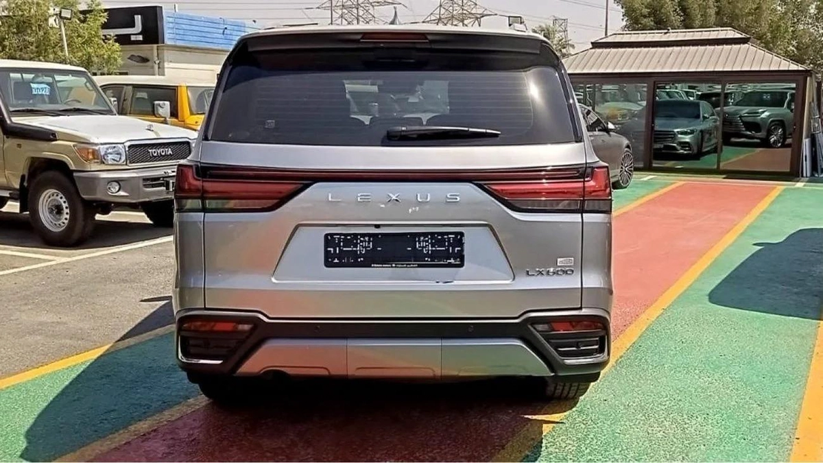 Lexus LX600 LEXUS LX 600 VIP LAUNCH EDITION