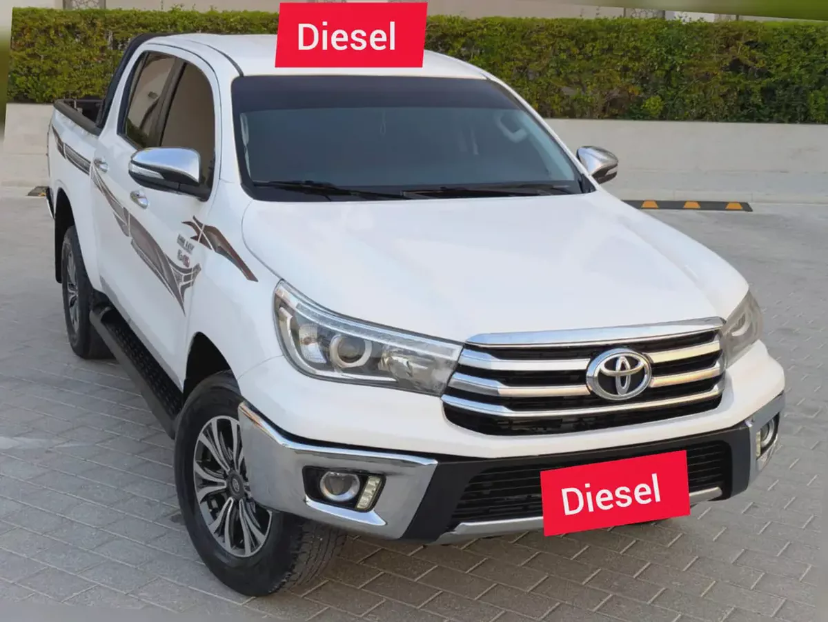Toyota Hilux Diesel SR5 2020 GCC Specs Excellent Condition Full Option 2.8
