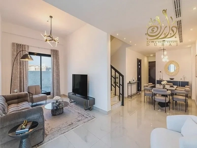 POOL VIEW_FULLY FURNISHED_SPACIOUS LAYOUT_MORTGAGE-2