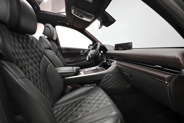 Genesis GV80 | 2,600 AED Monthly | 2 Years Warranty | Free Insurance and Registration