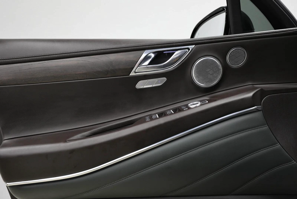 Genesis GV80 | 2,600 AED Monthly | 2 Years Warranty | Free Insurance and Registration-12-12