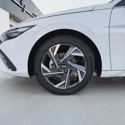 2026 Hyundai Elantra Inhouse finance Without bank 25k dp remaining easy emi-2