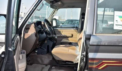 Toyota Land Cruiser 70 LC76 HT VXR HT VXR D/C AT 4.0-11