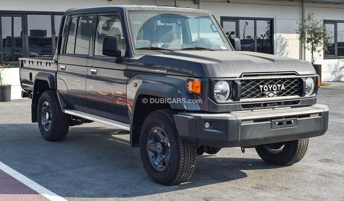 Toyota Land Cruiser 70 LC76 HT VXR HT VXR D/C AT 4.0