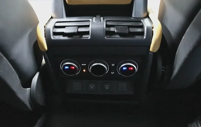 Range Rover Defender-9