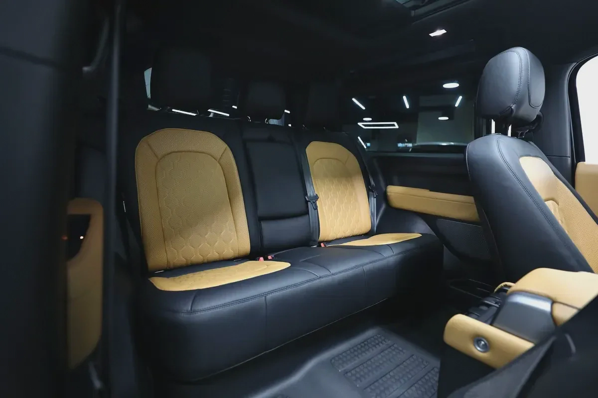 Range Rover Defender