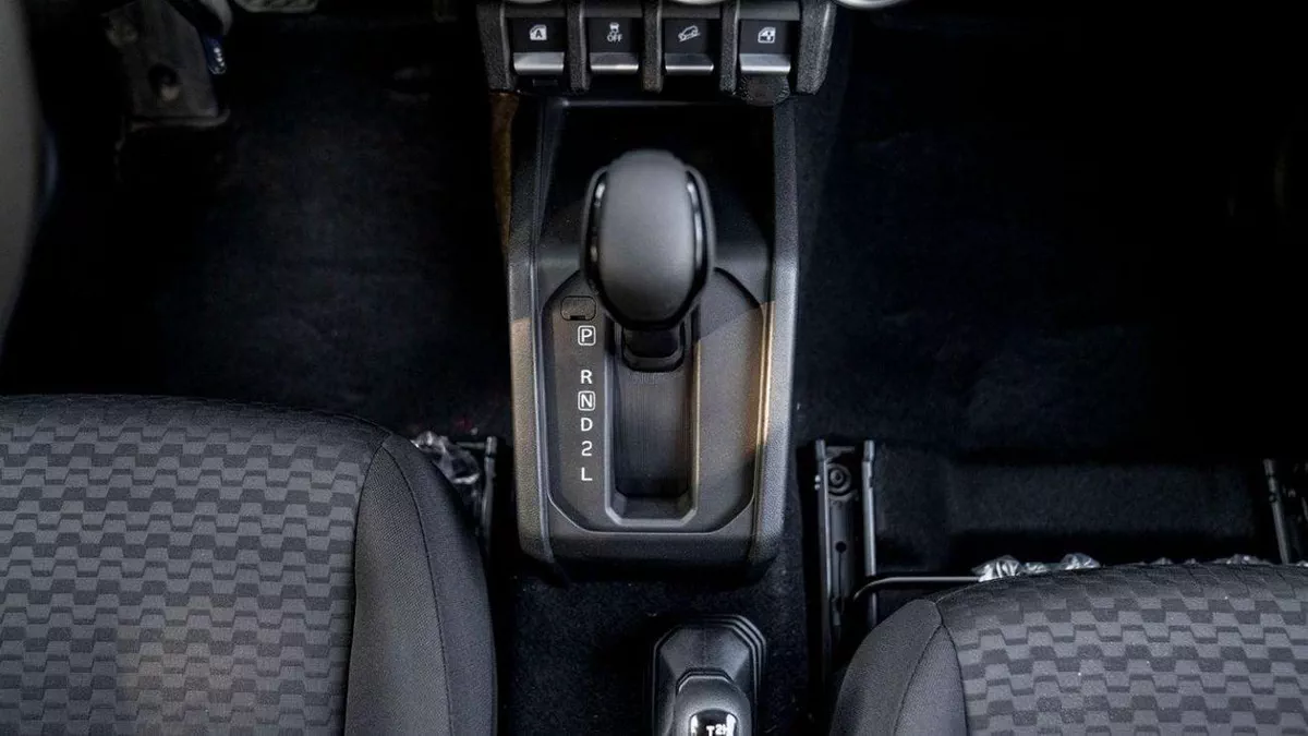 Suzuki Jimny GLX 1.5L (5-Doors)-12-0